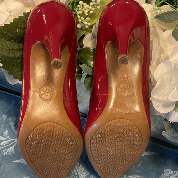 MICHAEL Michael Kors Burgundy Red Patent Heels - Picture 7 of 8